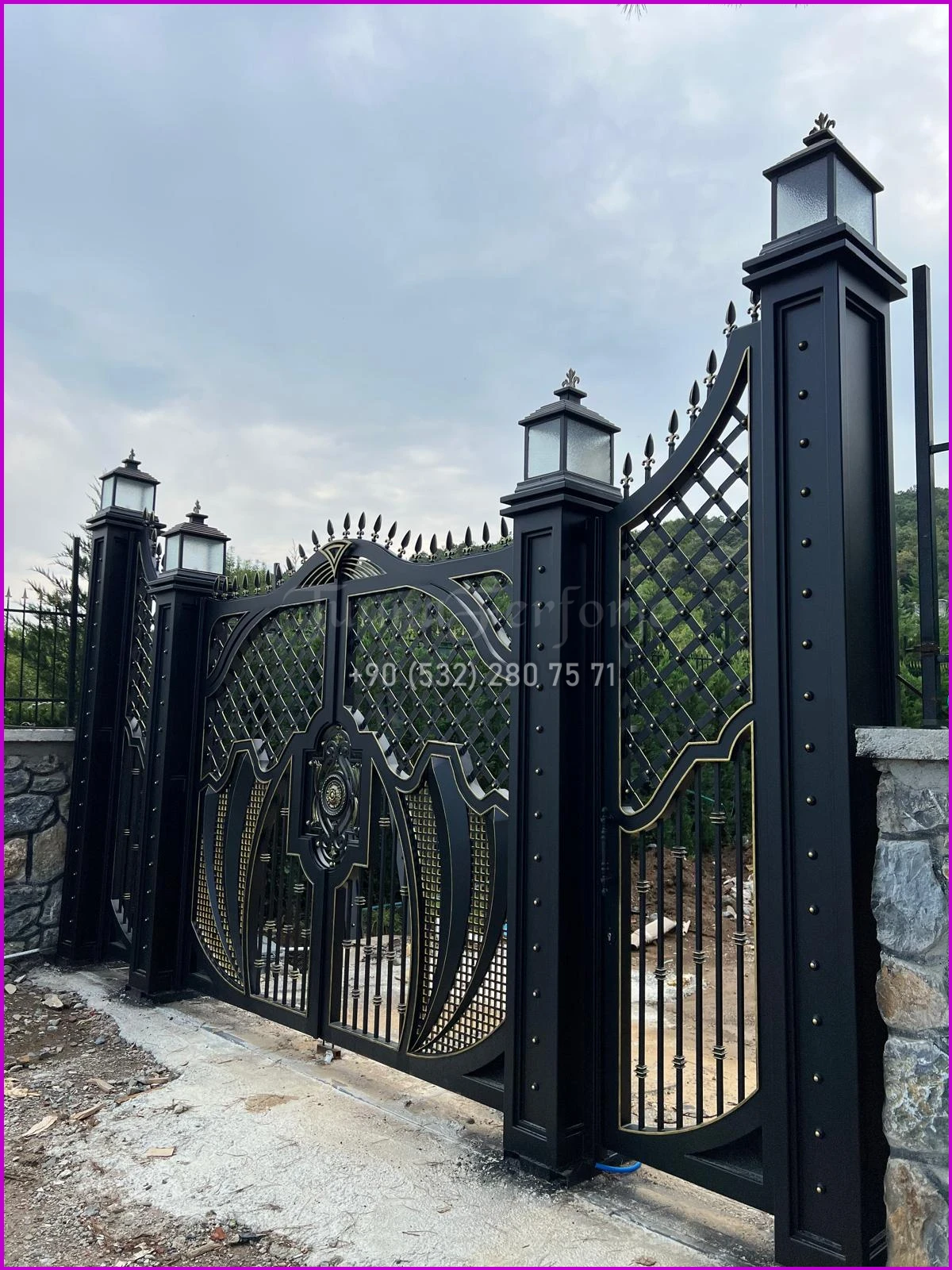 Rüzgar Dayanımlı Garaj Kapıları – Sert Hava Koşullarına Karşı Koruma